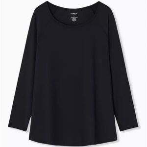 Torrid size 00x 10 M/L Black Long Sleeve Wicking Active Tunic Tee